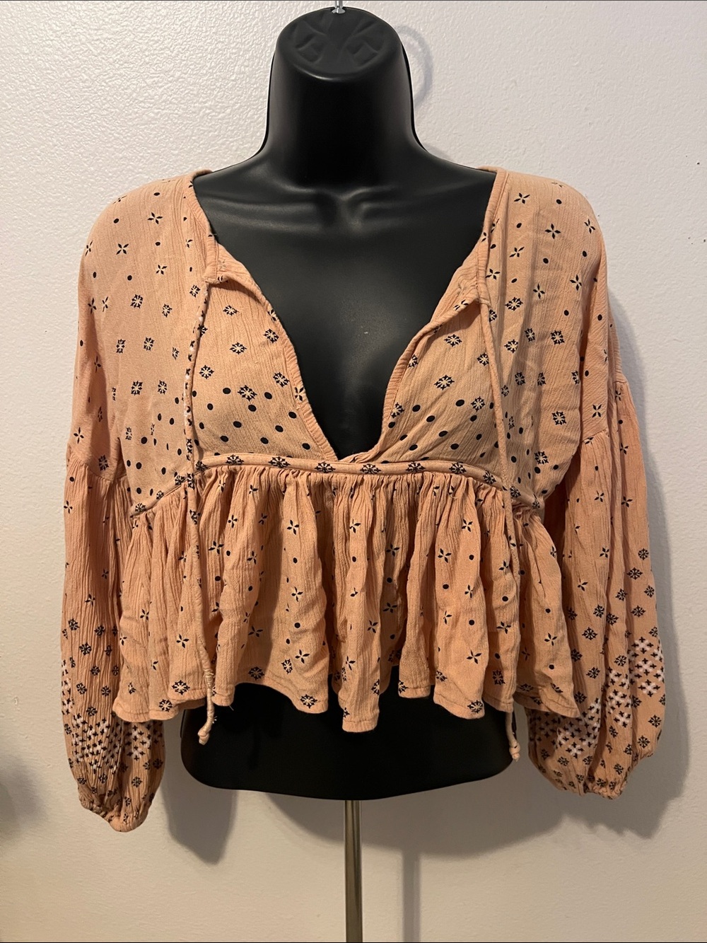 O'Neill Dusty Peach Peasant Peplum Blouse